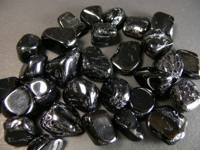 Tourmaline noire pierre micro polie